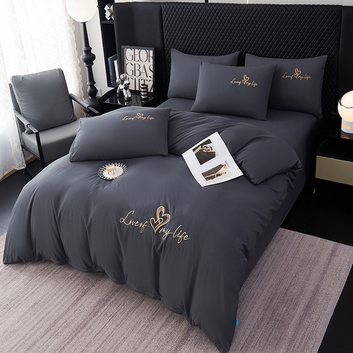 91家纺网 家纺一手货源 找家纺 鑫缘家纺 2025新款水洗磨毛纯色绣花四件套（110克） 石墨灰