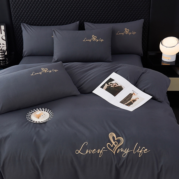 91家纺网 家纺一手货源 找家纺 鑫缘家纺 2025新款水洗磨毛纯色绣花四件套（110克） 石墨灰