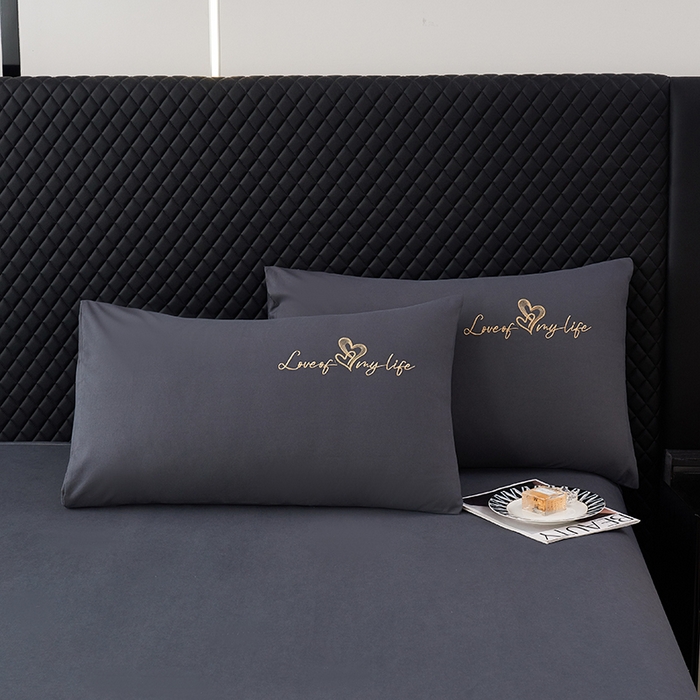 91家纺网 家纺一手货源 找家纺 鑫缘家纺 2025新款水洗磨毛纯色绣花四件套（110克） 石墨灰