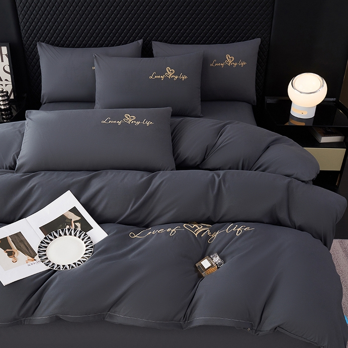 91家纺网 家纺一手货源 找家纺 鑫缘家纺 2025新款水洗磨毛纯色绣花四件套（110克） 石墨灰