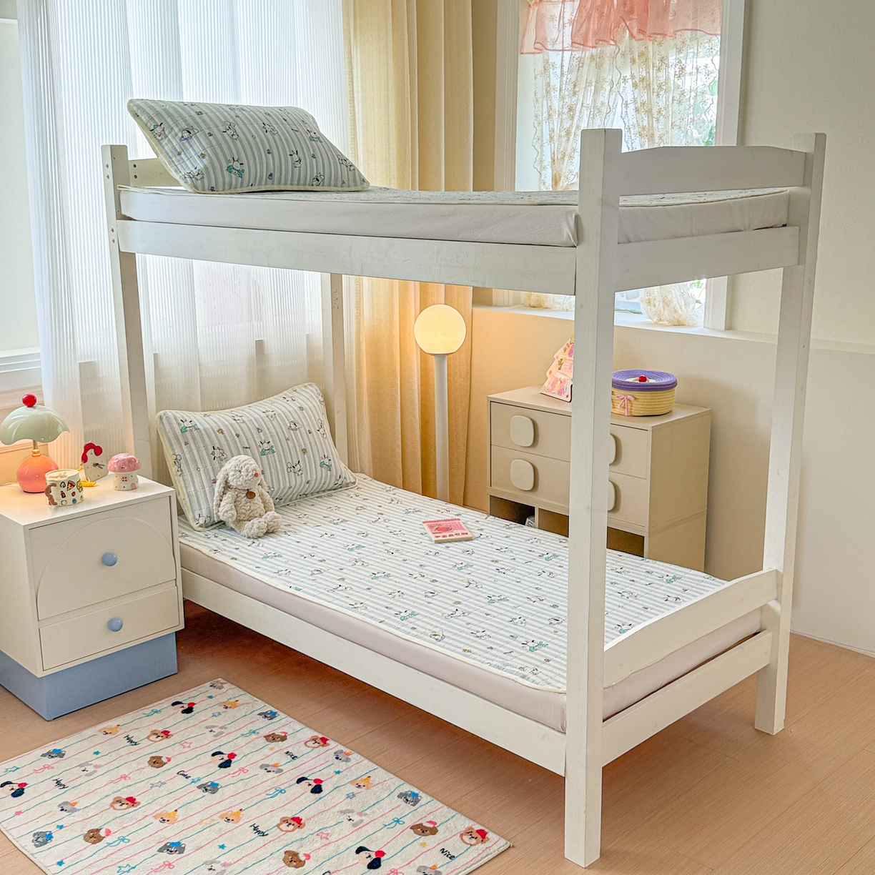 91家纺网 家纺一手货源 找家纺 沐辰 2025春夏新款A类全棉纯棉学生床床盖三件套 蓝白狗狗