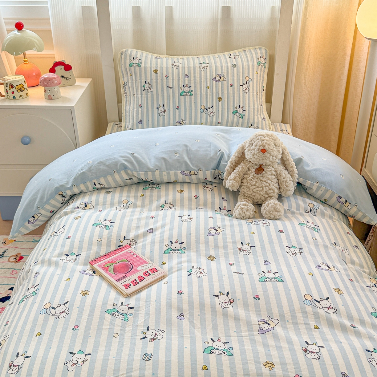 91家纺网 家纺一手货源 找家纺 沐辰 2025春夏新款A类全棉纯棉学生床床盖三件套 蓝白狗狗