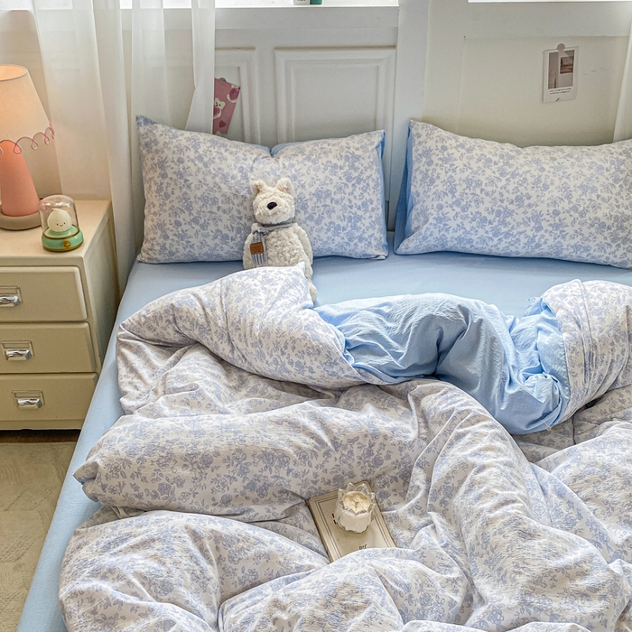 91家纺网 家纺一手货源 找家纺 雅阁尔家纺 2025新款直播小红书ins风针织提花双层纱四件套小碎花被套床笠三件套-叠拍 蓝玫瑰