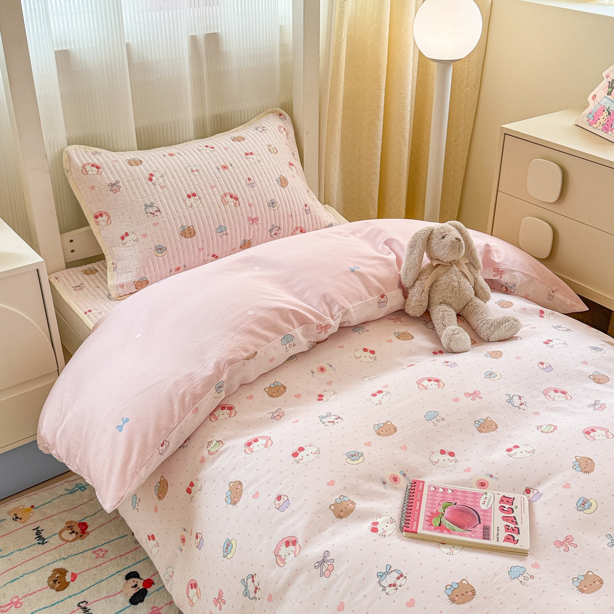 91家纺网 家纺一手货源 找家纺 沐辰 2025春夏新款A类全棉纯棉学生床床盖三件套 奶油猫咪