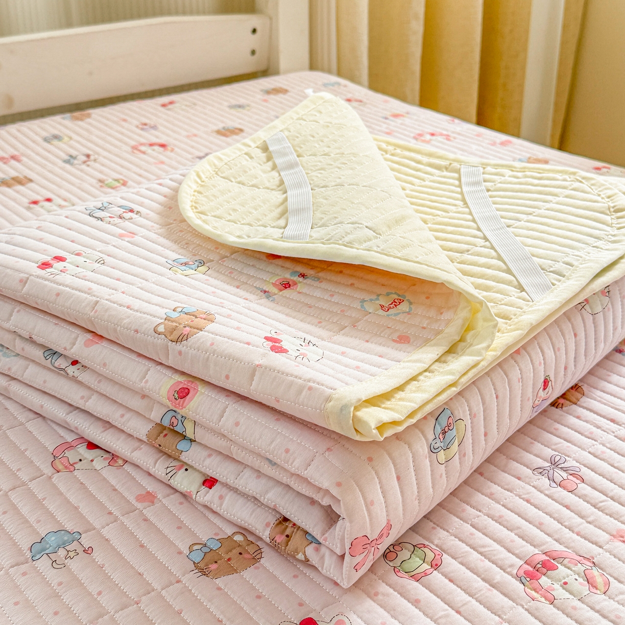 91家纺网 家纺一手货源 找家纺 沐辰 2025春夏新款A类全棉纯棉学生床床盖三件套 奶油猫咪