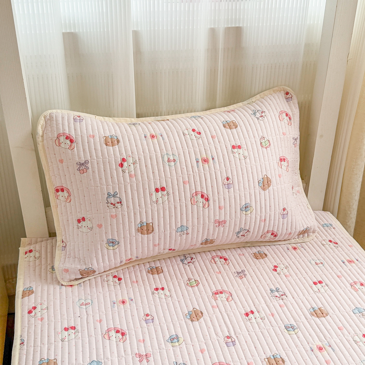 91家纺网 家纺一手货源 找家纺 沐辰 2025春夏新款A类全棉纯棉学生床床盖三件套 奶油猫咪