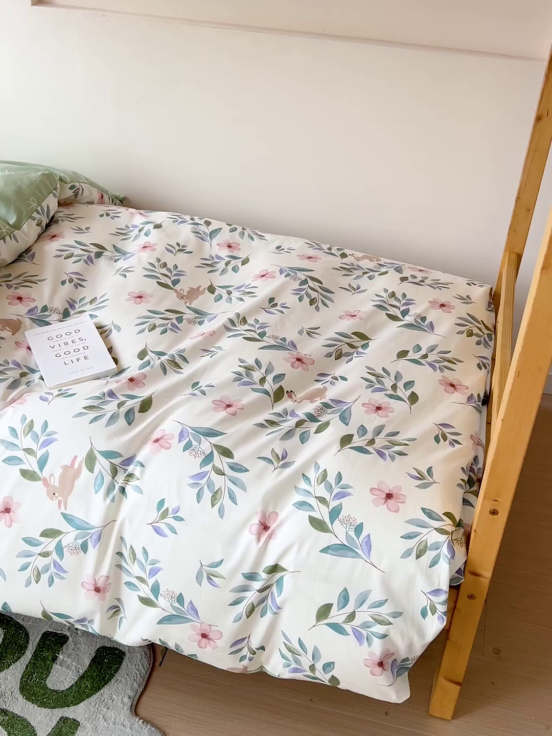 91家纺网 家纺一手货源 找家纺 名兮2025新款全棉纯棉13372学生床多件套 轻纱漫舞