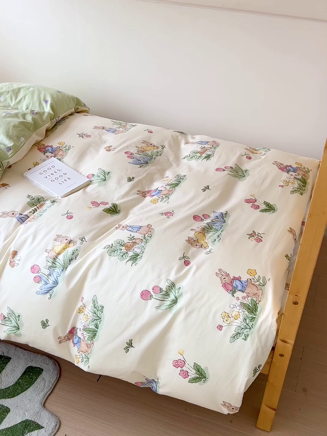 91家纺网 家纺一手货源 找家纺 名兮2025新款全棉纯棉13372学生床多件套 蘑菇小兔