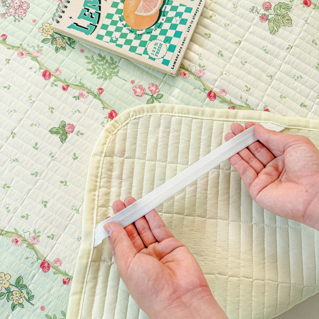 91家纺网 家纺一手货源 找家纺 沐辰 2025春夏新款A类全棉纯棉学生床床盖三件套 青葱兔