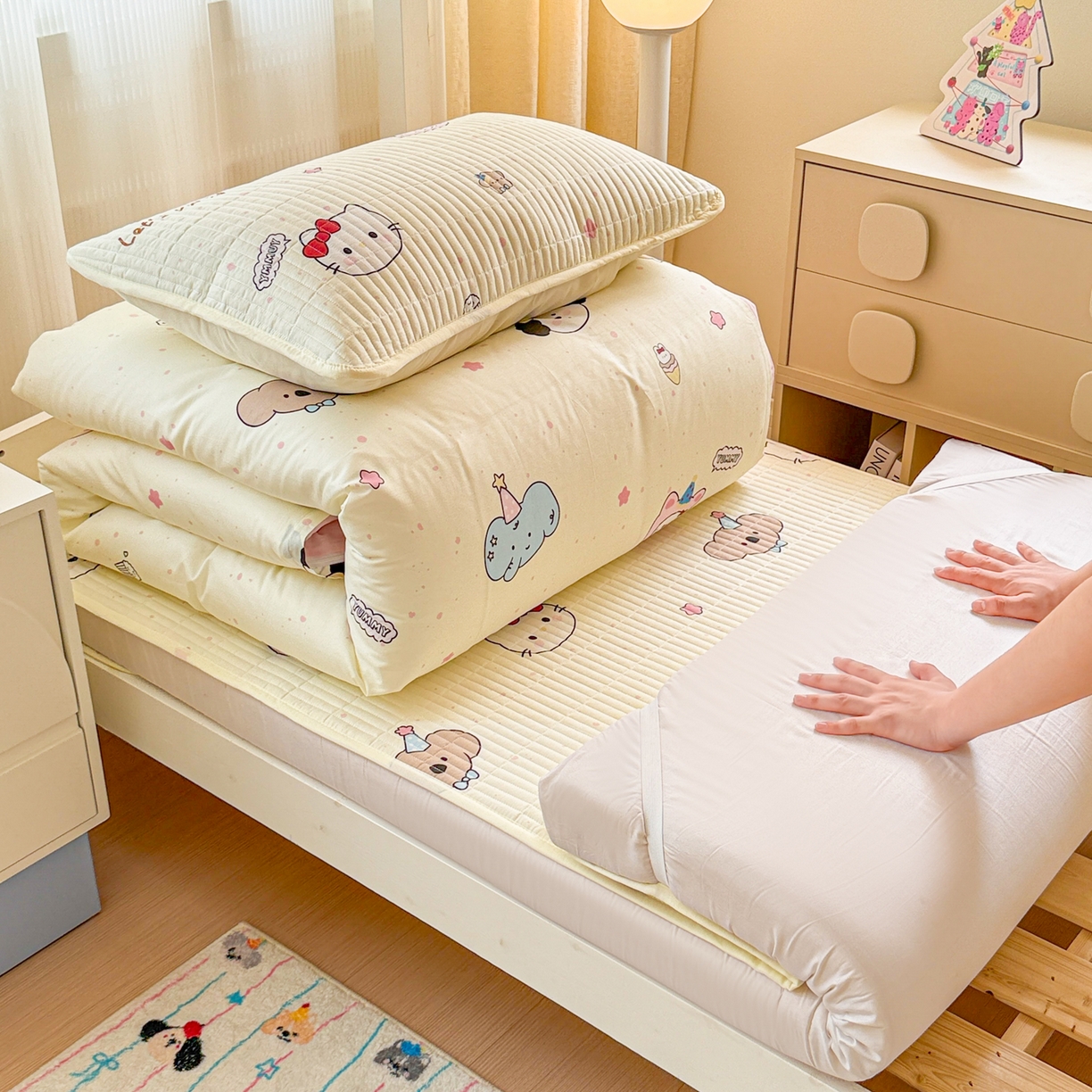 91家纺网 家纺一手货源 找家纺 沐辰 2025春夏新款A类全棉纯棉学生床床盖三件套 生日派对