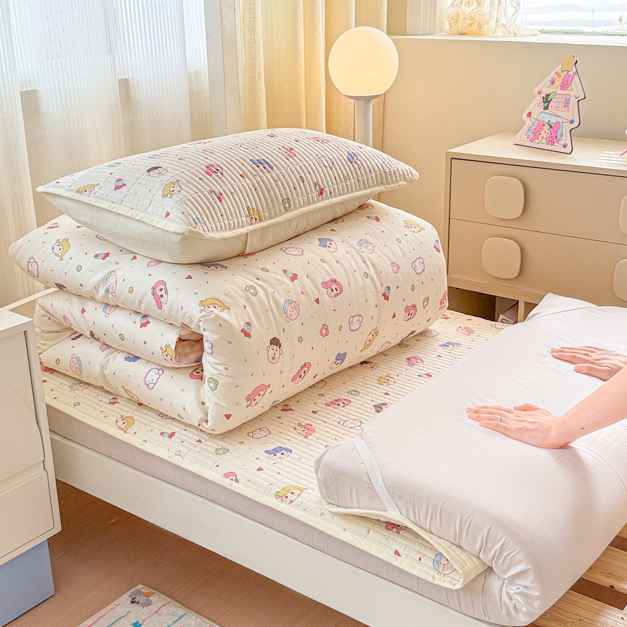 91家纺网 家纺一手货源 找家纺 沐辰 2025春夏新款A类全棉纯棉学生床床盖三件套 幼稚园