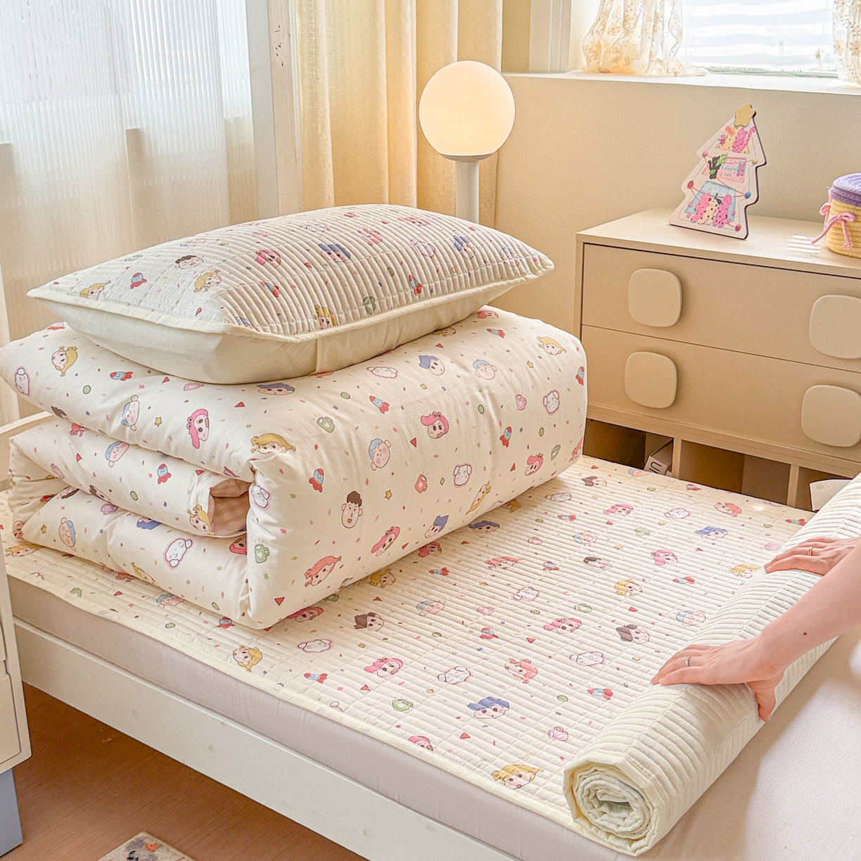 91家纺网 家纺一手货源 找家纺 沐辰 2025春夏新款A类全棉纯棉学生床床盖三件套 幼稚园