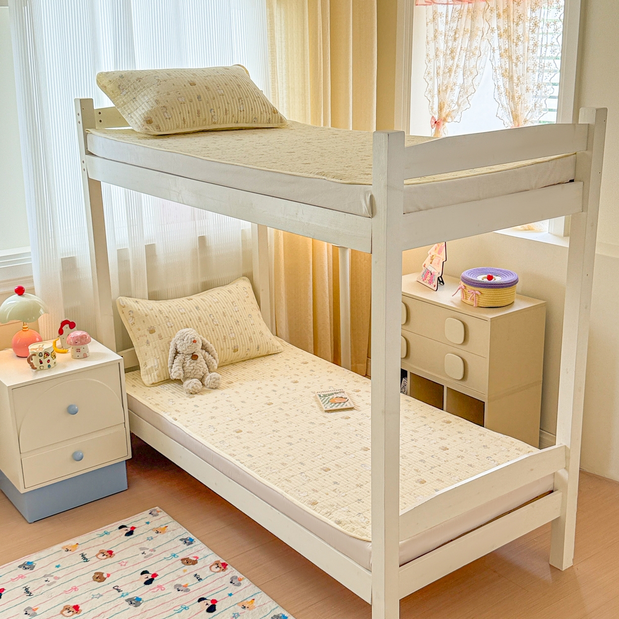 91家纺网 家纺一手货源 找家纺 沐辰 2025春夏新款A类全棉纯棉学生床床盖三件套 庄园小鸭