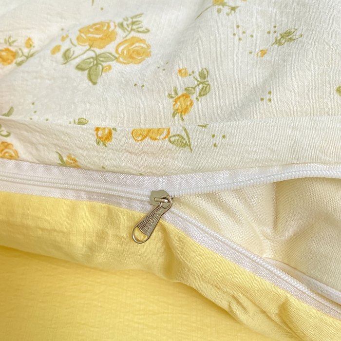 91家纺网 家纺一手货源 找家纺 （总）雅阁尔家纺 2025新款直播小红书ins风针织提花双层纱四件套小碎花被套床笠三件套-平铺