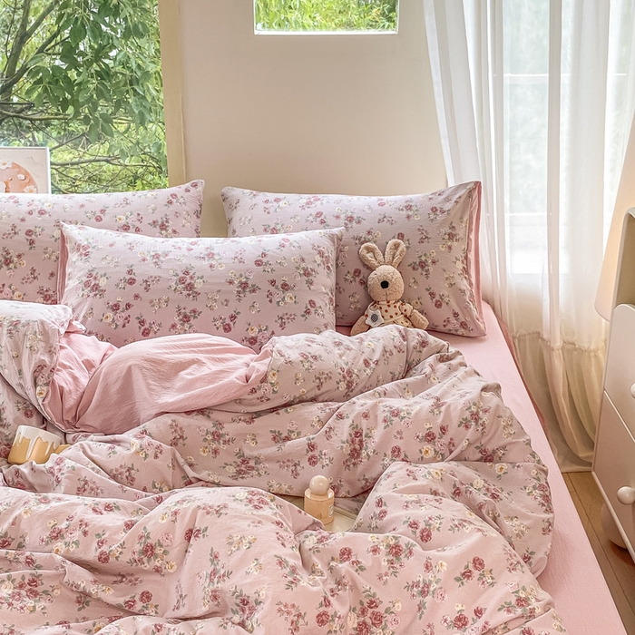 91家纺网 家纺一手货源 找家纺 雅阁尔家纺 2025新款直播小红书ins风针织提花双层纱四件套小碎花被套床笠三件套-平铺 玫瑰物语