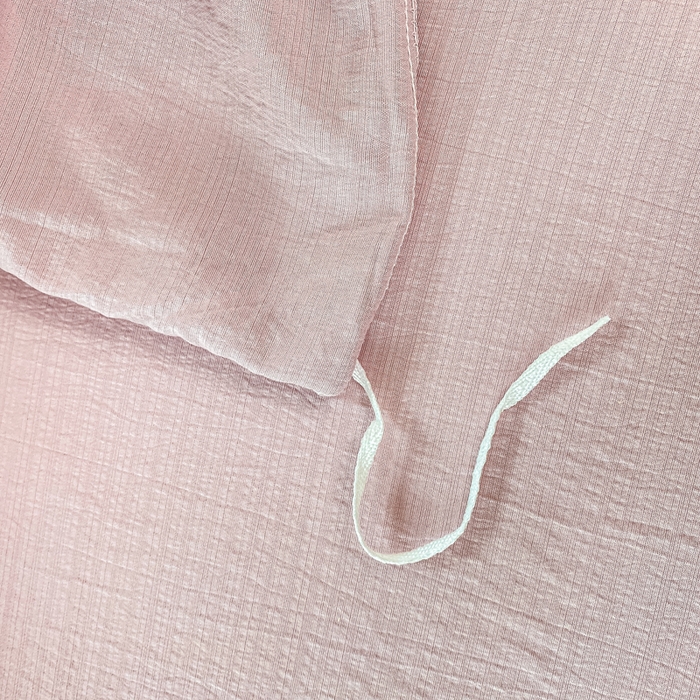 91家纺网 家纺一手货源 找家纺 雅阁尔家纺 2025新款直播小红书ins风针织提花双层纱四件套小碎花被套床笠三件套-平铺 玫瑰物语