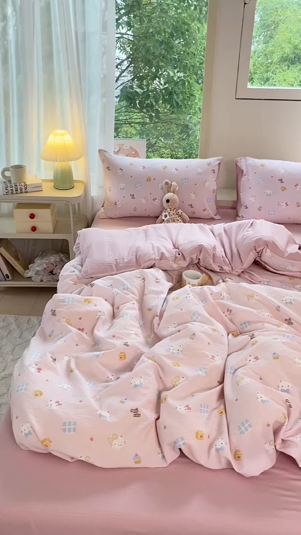 91家纺网 家纺一手货源 找家纺 雅阁尔家纺 2025新款直播小红书ins风针织提花双层纱四件套小碎花被套床笠三件套-平铺 咪咪宝贝