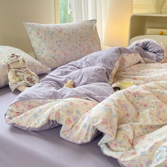 91家纺网 家纺一手货源 找家纺 雅阁尔家纺 2025新款直播小红书ins风针织提花双层纱四件套小碎花被套床笠三件套-平铺 逃之夭夭