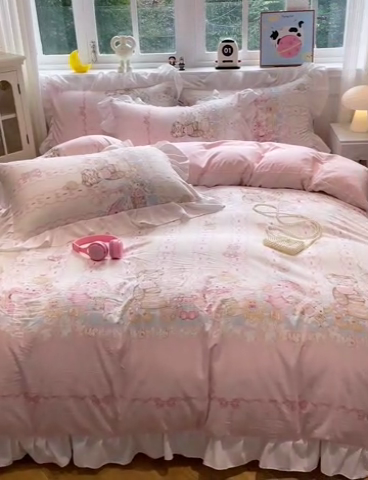 91家纺网 家纺一手货源 找家纺 （总）罗亿家纺 2025新款洛丽塔云朵棉花边四件套场景一（提供买家秀）