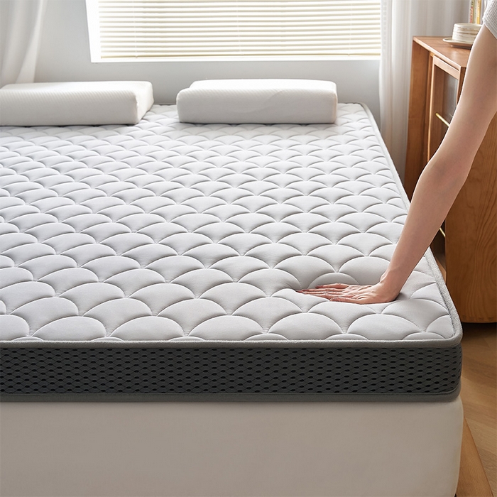 91家纺网 家纺一手货源 找家纺 锦丝钰床垫 2025春夏新款乳胶记忆棉床垫-大床 立体-月光灰