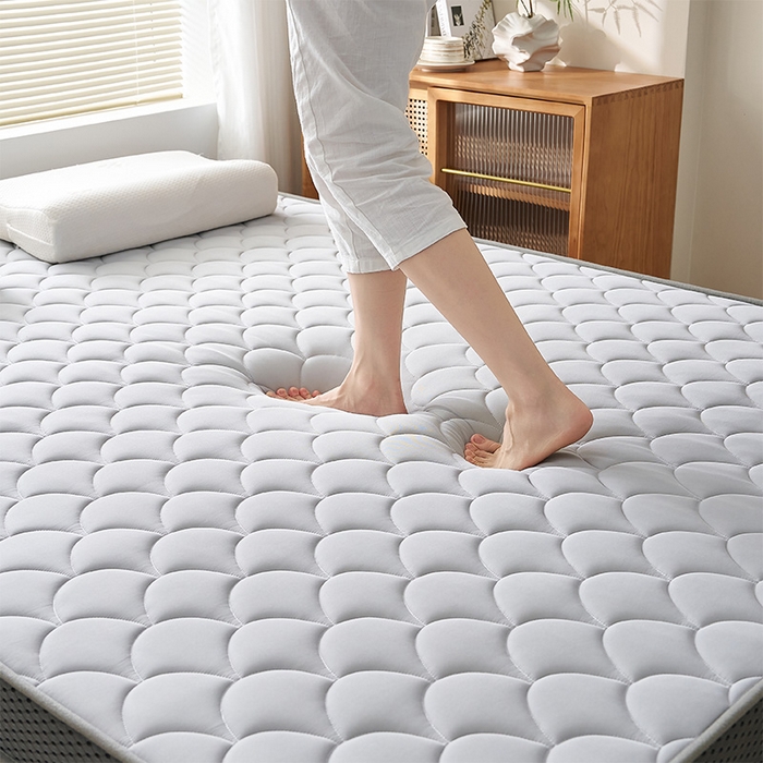 91家纺网 家纺一手货源 找家纺 锦丝钰床垫 2025春夏新款乳胶记忆棉床垫-大床 立体-月光灰