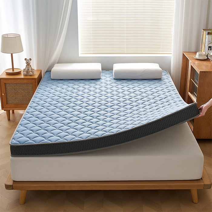 91家纺网 家纺一手货源 找家纺 锦丝钰床垫 2025春夏新款乳胶记忆棉床垫-大床 立体-月光蓝