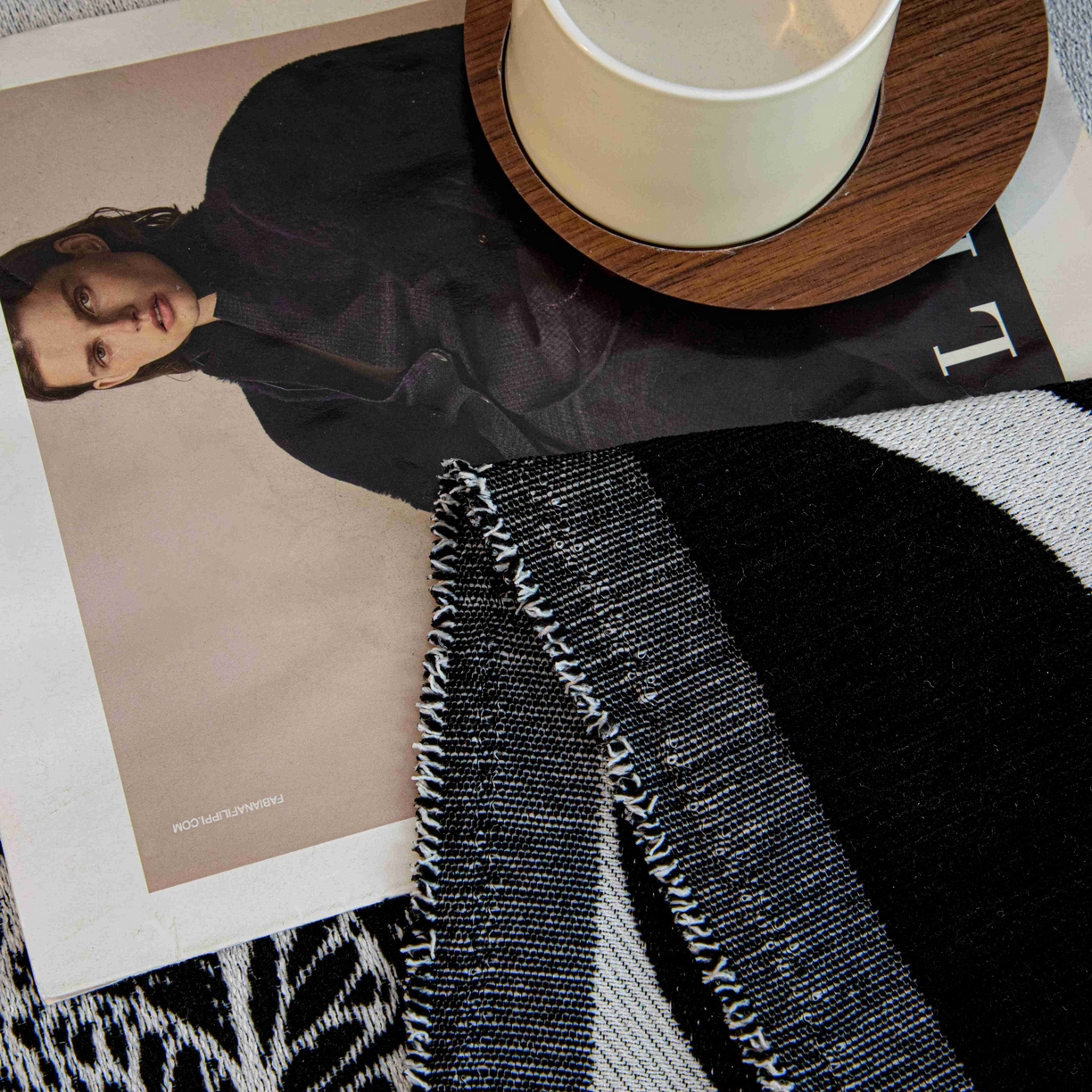 91家纺网 家纺一手货源 找家纺 沐沐家纺 2026新款恋蝶沙发巾 黑色