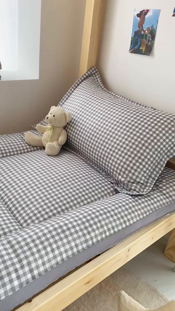 91家纺网 家纺一手货源 找家纺 默忆 2025新款水洗棉新疆棉花被子被芯 灰格 被子