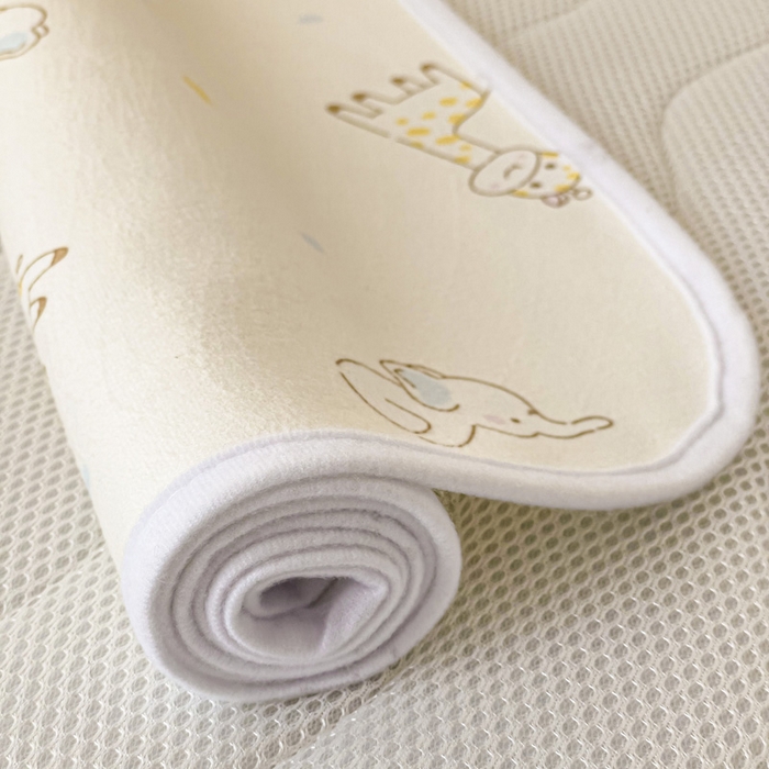 91家纺网 家纺一手货源 找家纺 富馨莱 2025年新款隔尿垫婴儿老人防水垫 长颈鹿