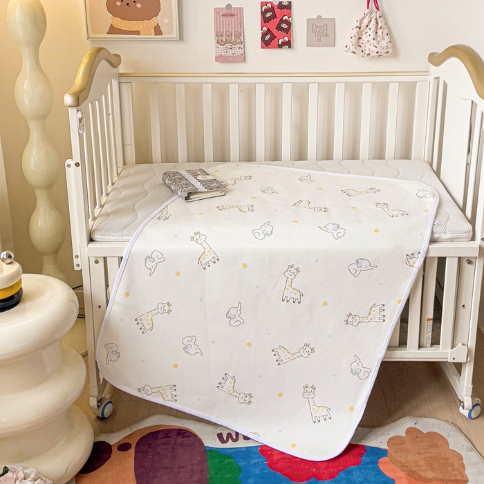 91家纺网 家纺一手货源 找家纺 富馨莱 2025年新款隔尿垫婴儿老人防水垫 长颈鹿