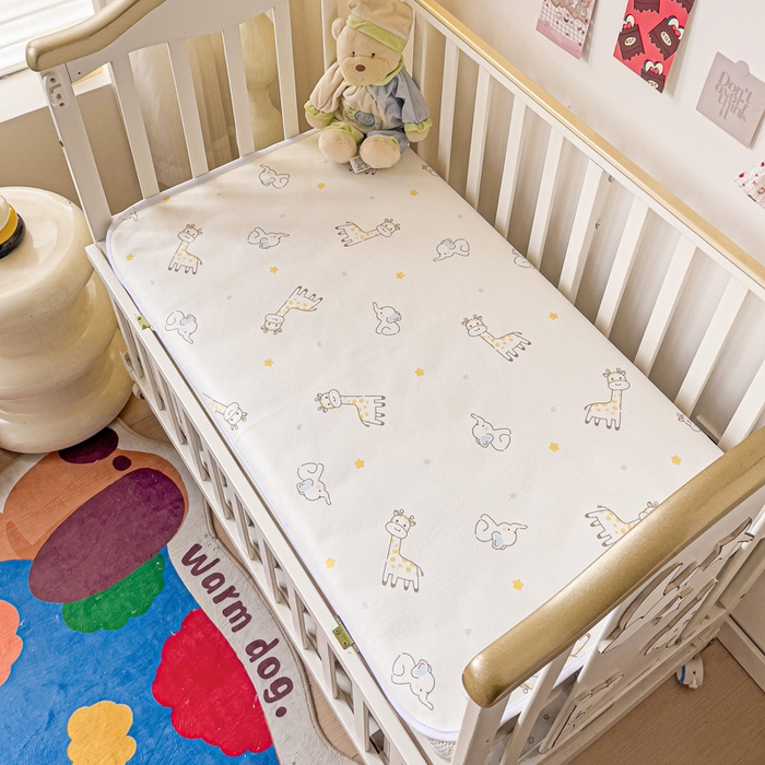 91家纺网 家纺一手货源 找家纺 富馨莱 2025年新款隔尿垫婴儿老人防水垫 长颈鹿