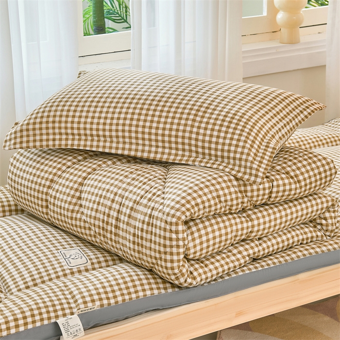 91家纺网 家纺一手货源 找家纺 默忆 2025新款水洗棉新疆棉花被子被芯 咖格 被子