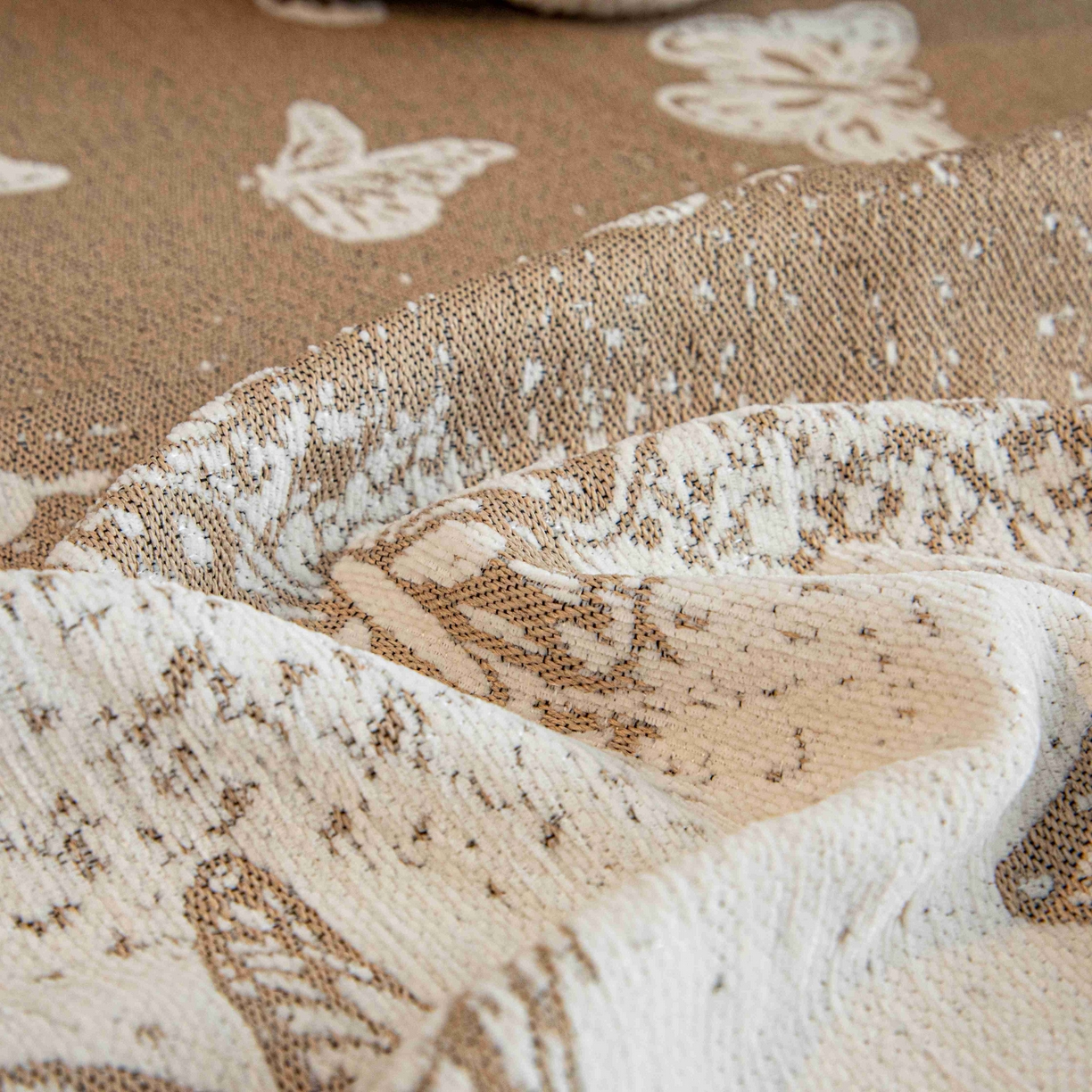 91家纺网 家纺一手货源 找家纺 沐沐家纺 2026新款恋蝶沙发巾 卡其