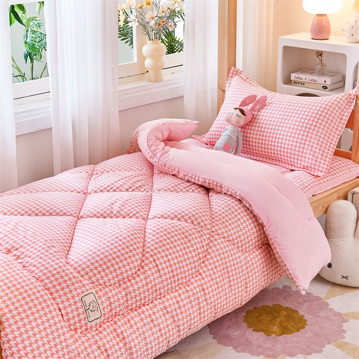 91家纺网 家纺一手货源 找家纺 默忆 2025新款水洗棉新疆棉花被子被芯 千鸟格 粉 被子