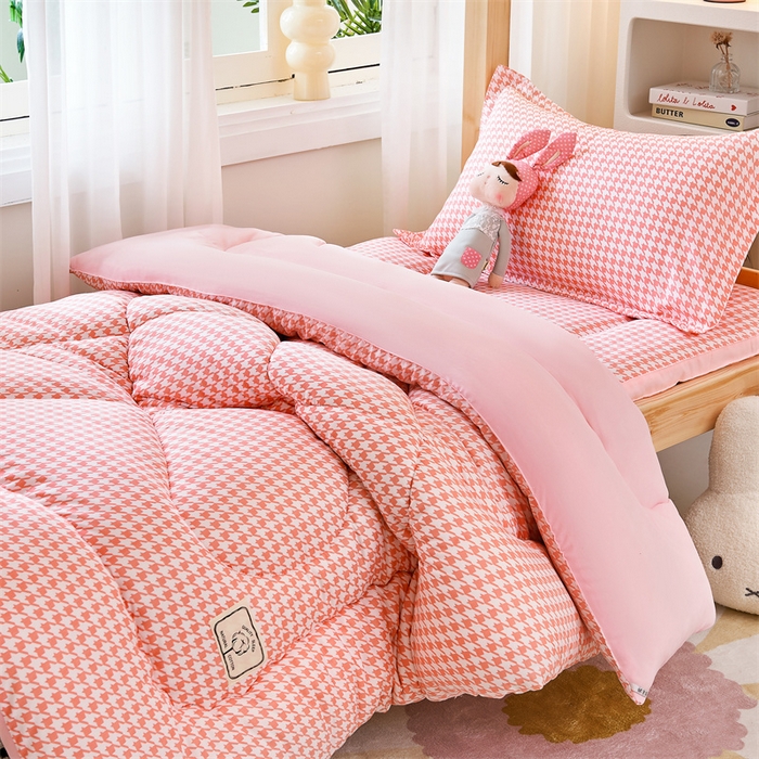 91家纺网 家纺一手货源 找家纺 默忆 2025新款水洗棉新疆棉花被子被芯 千鸟格 粉 被子