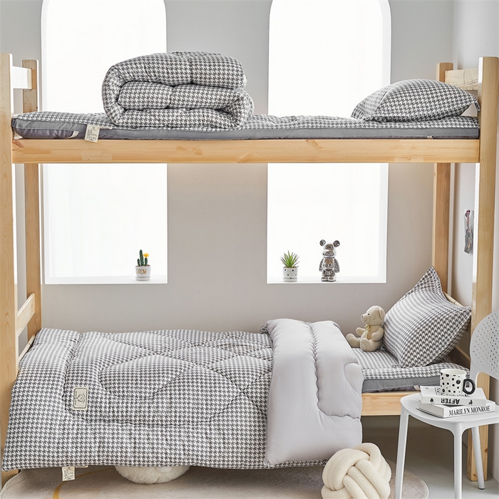 91家纺网 家纺一手货源 找家纺 默忆 2025新款水洗棉新疆棉花被子被芯 千鸟格 灰 被子