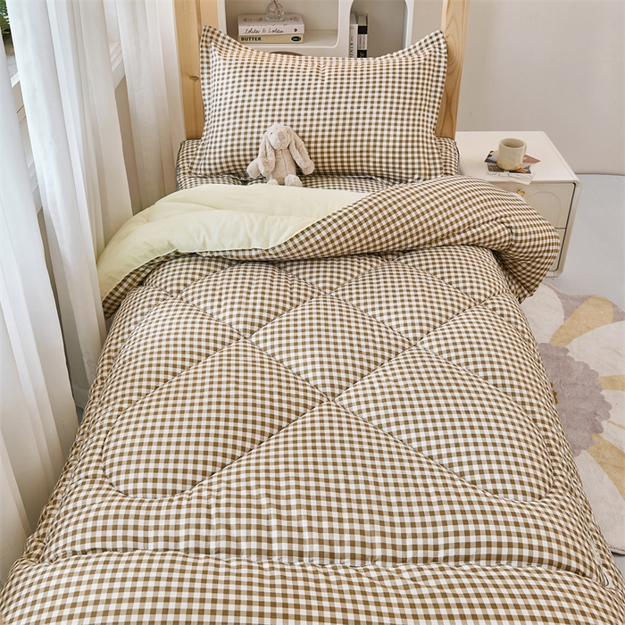 91家纺网 家纺一手货源 找家纺 默忆 2025新款水洗棉棉花被被子被芯冬被学生宿舍被子 咖格