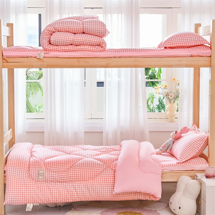 91家纺网 家纺一手货源 找家纺 默忆 2025新款水洗棉棉花被被子被芯冬被学生宿舍被子 千鸟格 粉