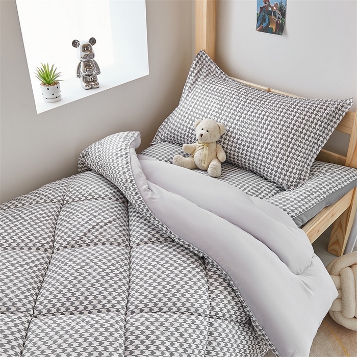 91家纺网 家纺一手货源 找家纺 默忆 2025新款水洗棉棉花被被子被芯冬被学生宿舍被子 千鸟格 灰 