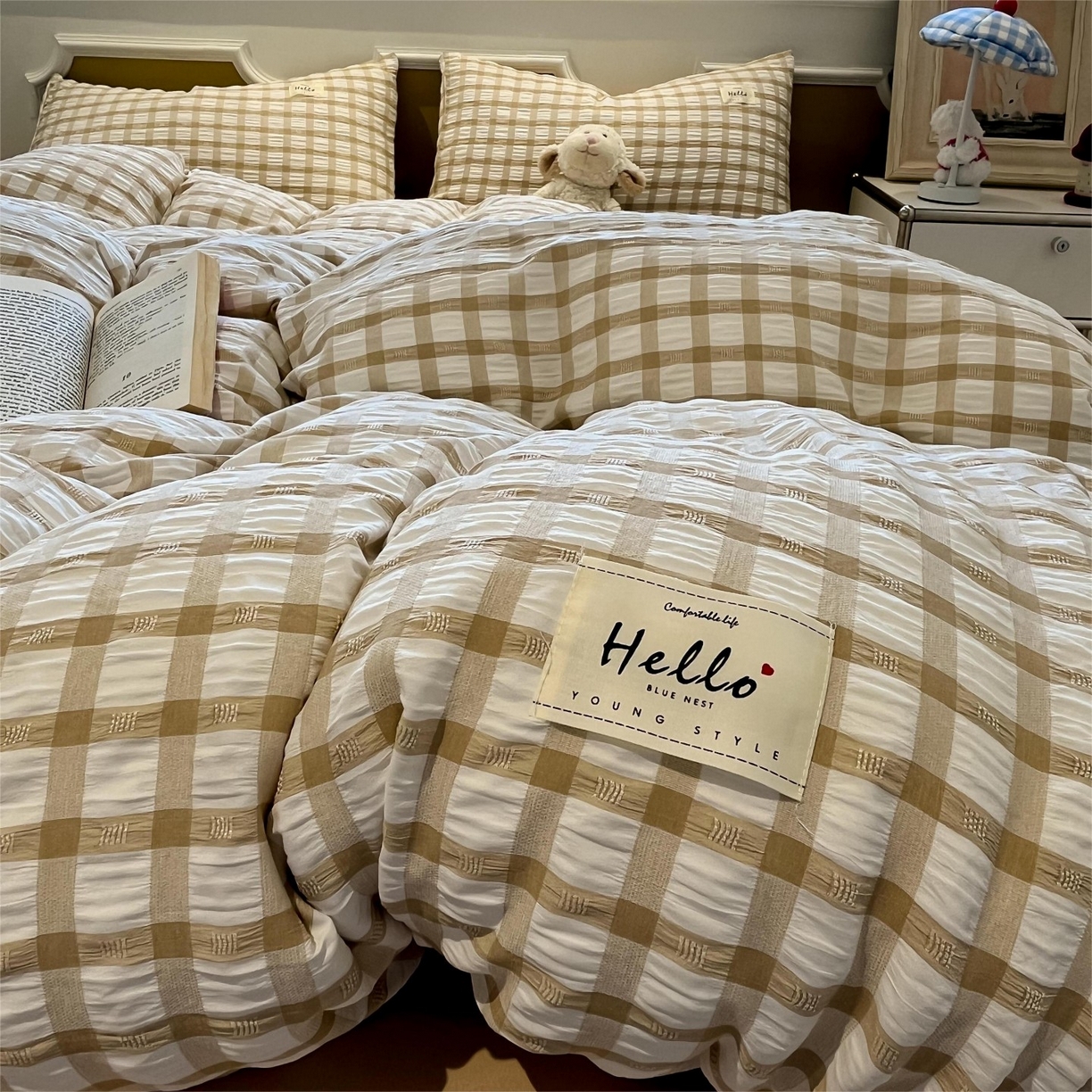 91家纺网 家纺一手货源 找家纺 顾里家纺 2025新款韩系格子阳离子泡泡纱四件套-第一组 复古奶咖