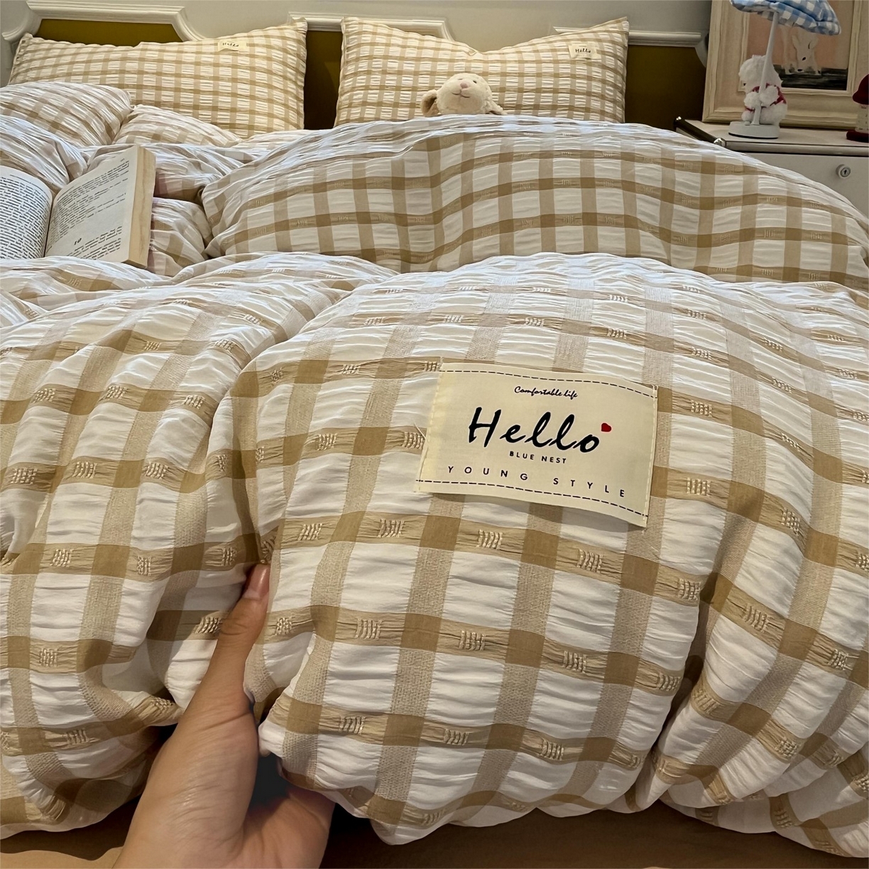 91家纺网 家纺一手货源 找家纺 顾里家纺 2025新款韩系格子阳离子泡泡纱四件套-第一组 复古奶咖