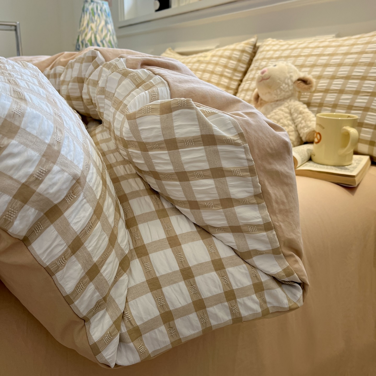 91家纺网 家纺一手货源 找家纺 顾里家纺 2025新款韩系格子阳离子泡泡纱四件套-第一组 复古奶咖