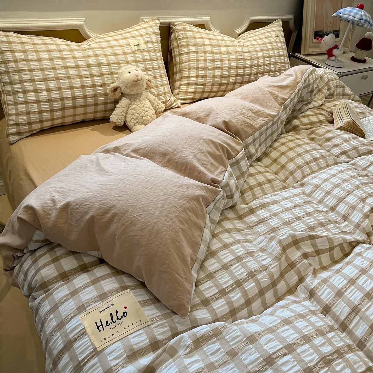 91家纺网 家纺一手货源 找家纺 顾里家纺 2025新款韩系格子阳离子泡泡纱四件套-第一组 复古奶咖