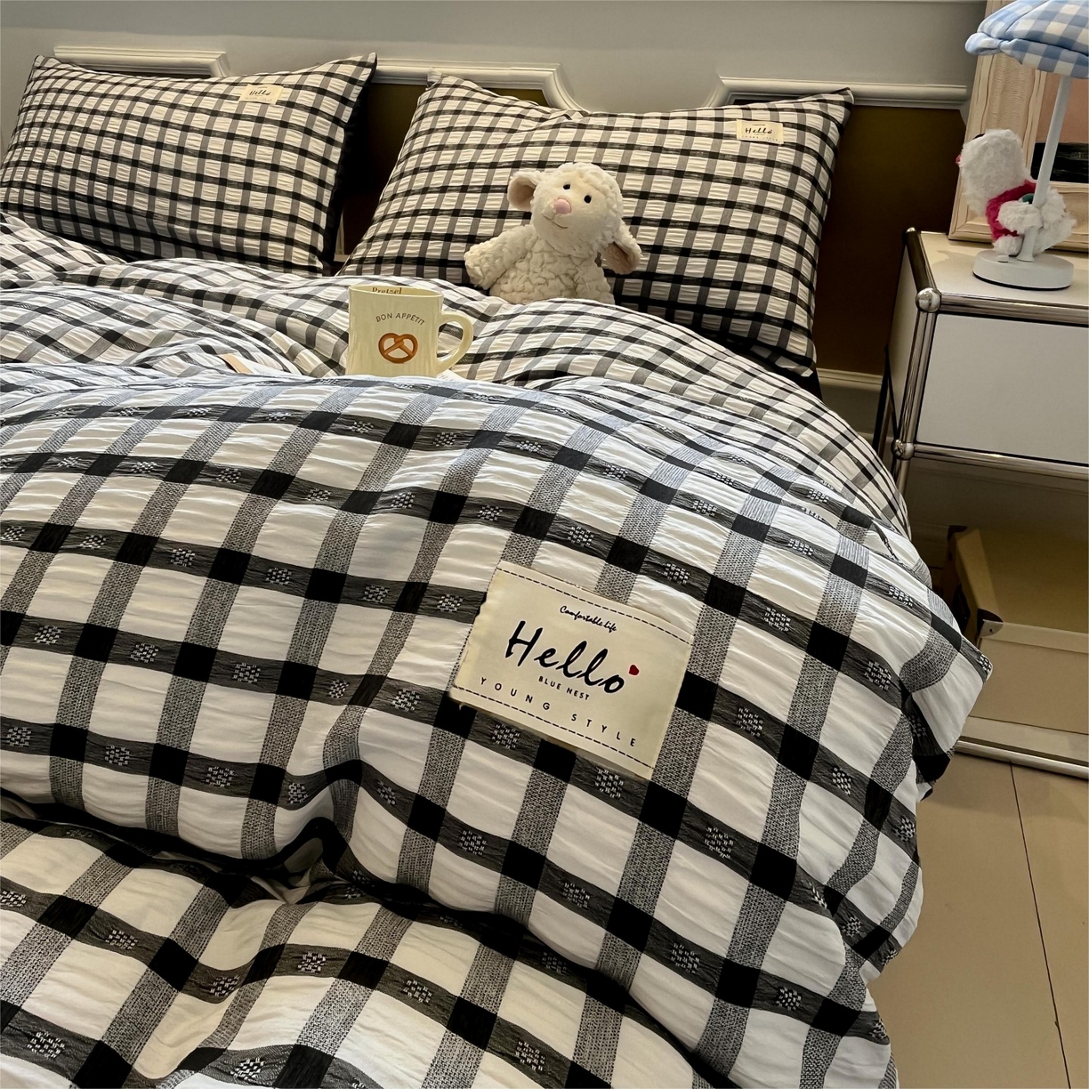 91家纺网 家纺一手货源 找家纺 顾里家纺 2025新款韩系格子阳离子泡泡纱四件套-第一组 经典黑格
