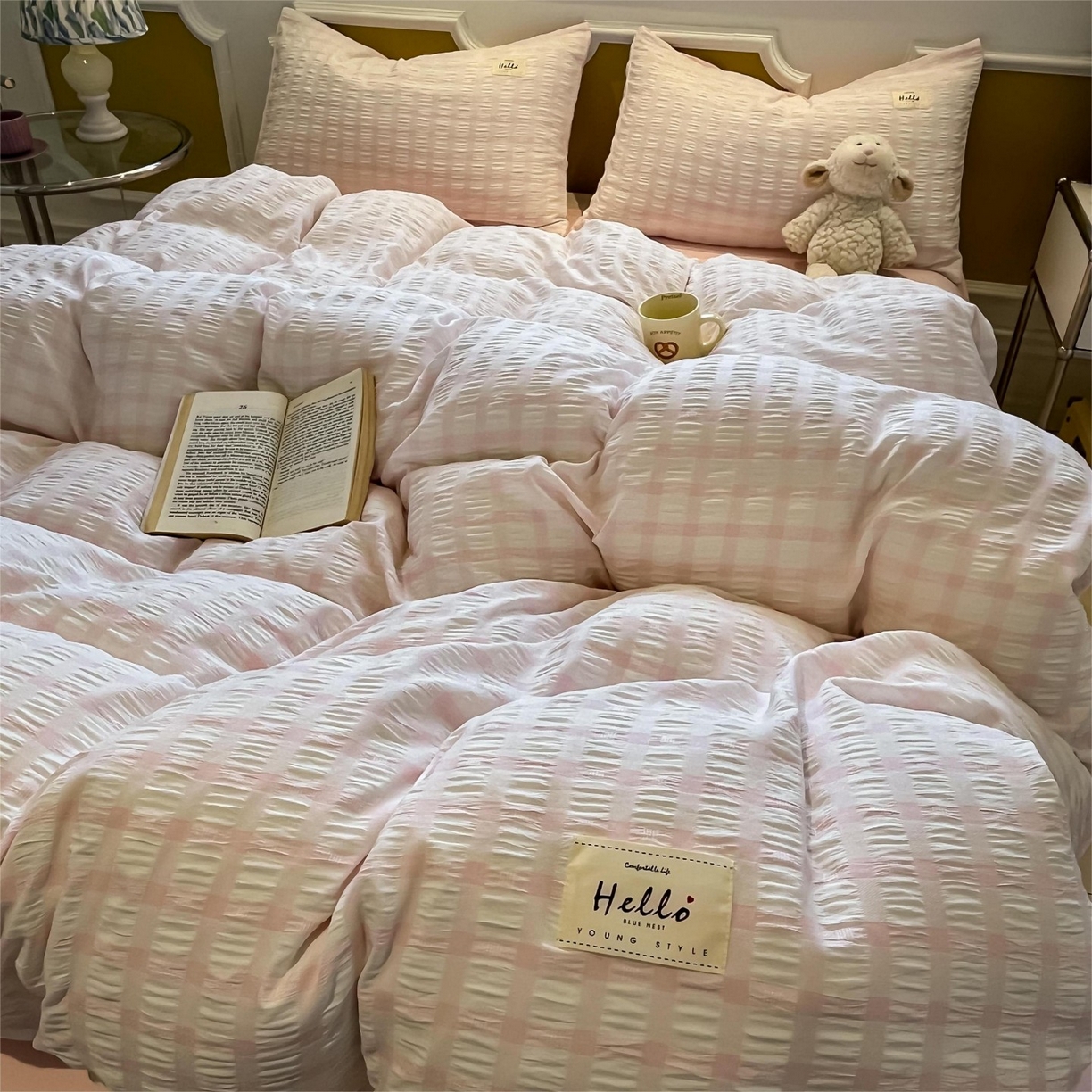 91家纺网 家纺一手货源 找家纺 顾里家纺 2025新款韩系格子阳离子泡泡纱四件套-第一组 少女粉格