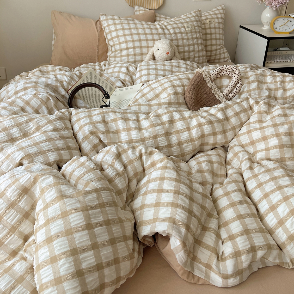 91家纺网 家纺一手货源 找家纺 （总）顾里2025新款韩系格子阳离子泡泡纱四件套-第二组