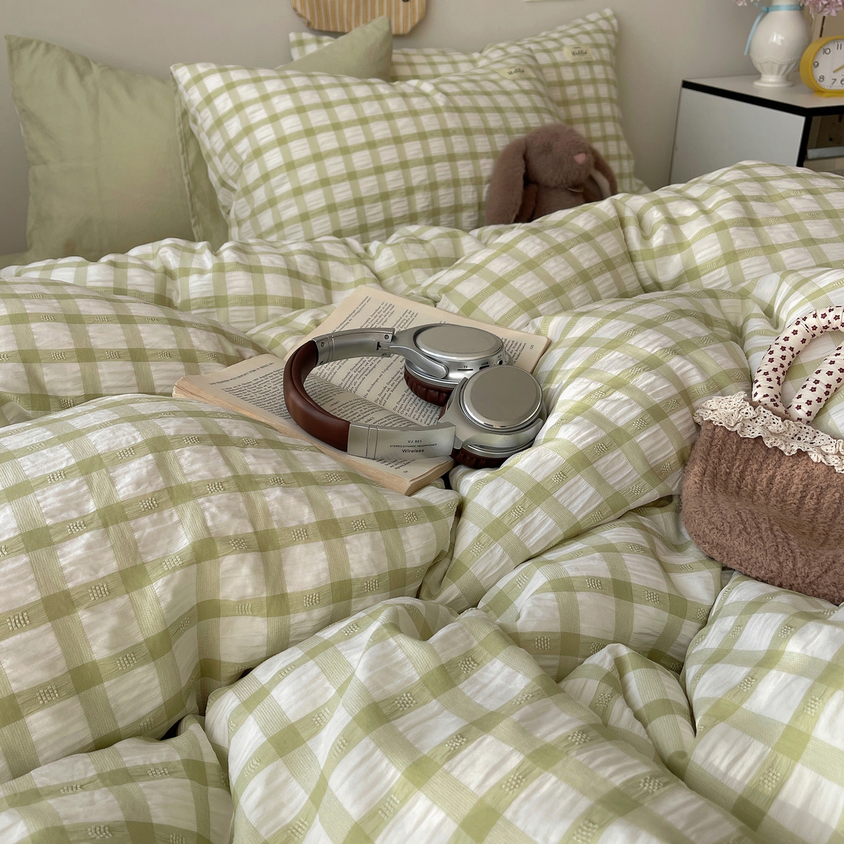 91家纺网 家纺一手货源 找家纺 顾里2025新款韩系格子阳离子泡泡纱四件套-第二组 薄荷绿格