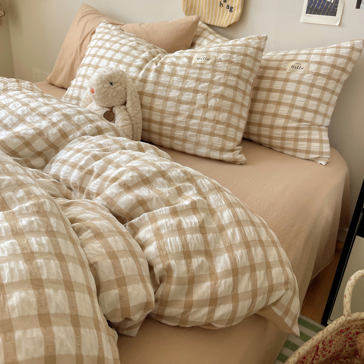 91家纺网 家纺一手货源 找家纺 顾里2025新款韩系格子阳离子泡泡纱四件套-第二组 复古奶咖