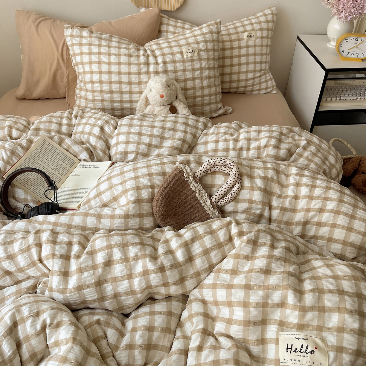 91家纺网 家纺一手货源 找家纺 顾里2025新款韩系格子阳离子泡泡纱四件套-第二组 复古奶咖