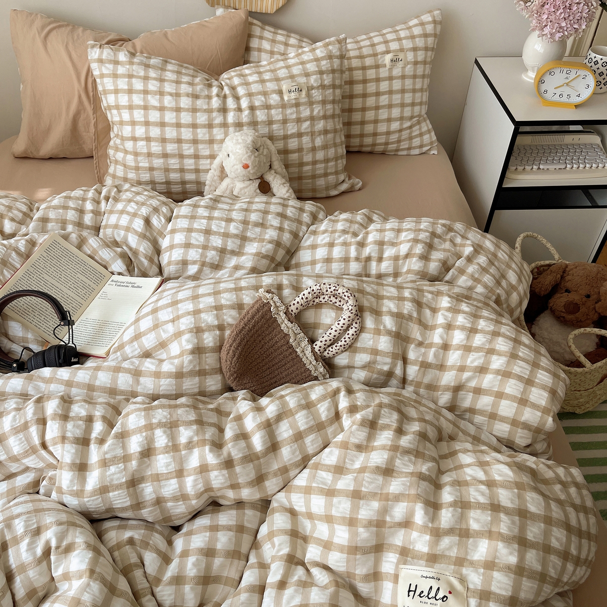 91家纺网 家纺一手货源 找家纺 顾里2025新款韩系格子阳离子泡泡纱四件套-第二组 复古奶咖